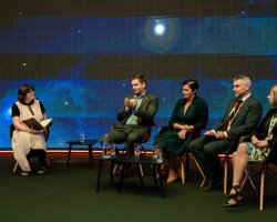 oslava v Planetariu